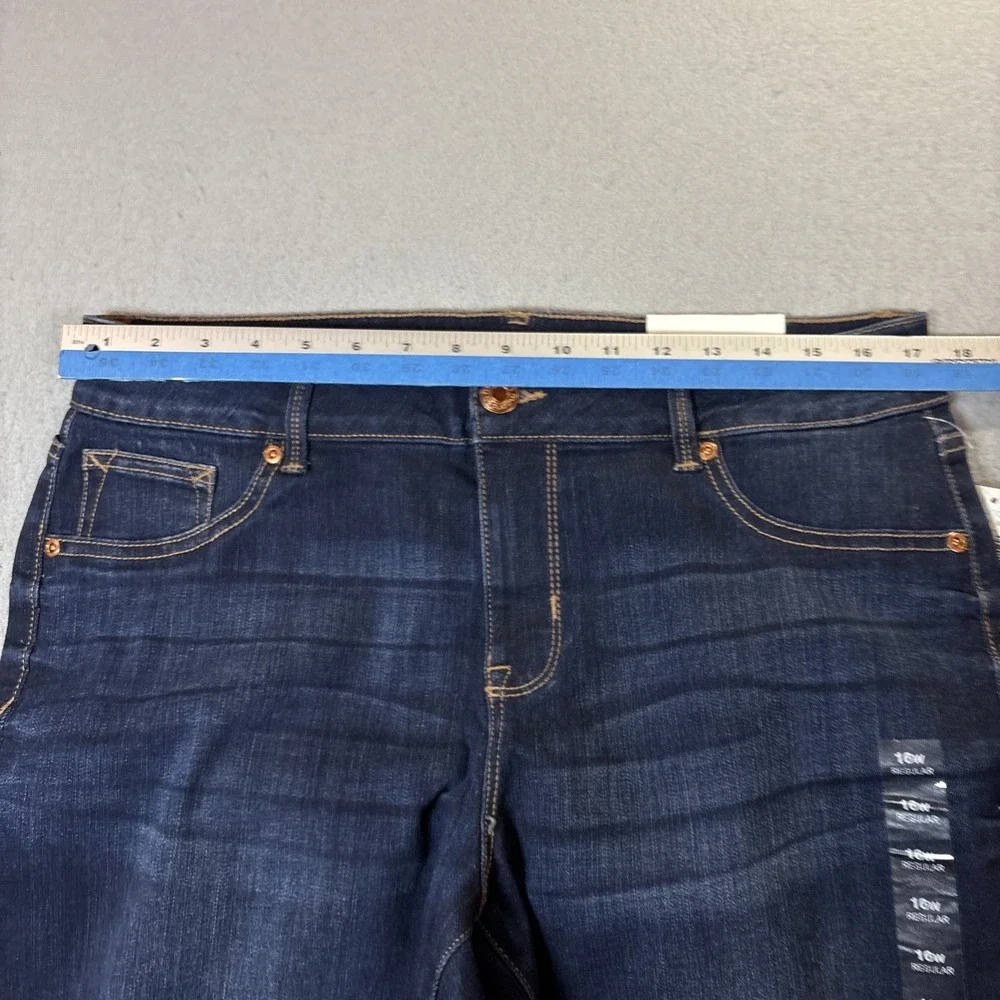 Maurices Mid Rise Denim Flex Legging Jeans Womens 16W Regular Whiskering NWT